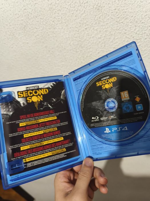 2 Jogos de PS4 ver descrição