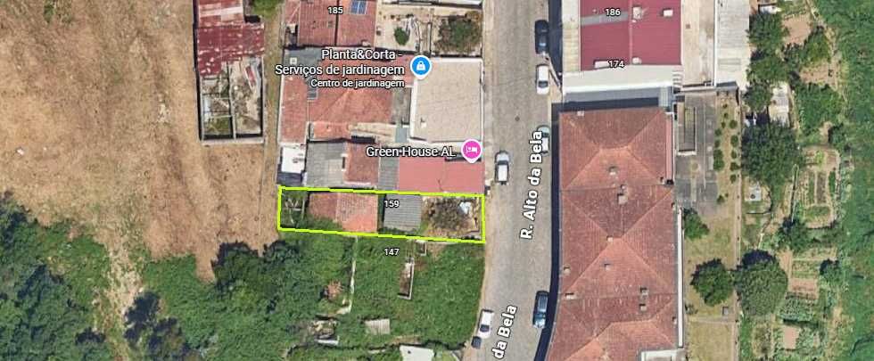 Terreno com Casa antiga edificada