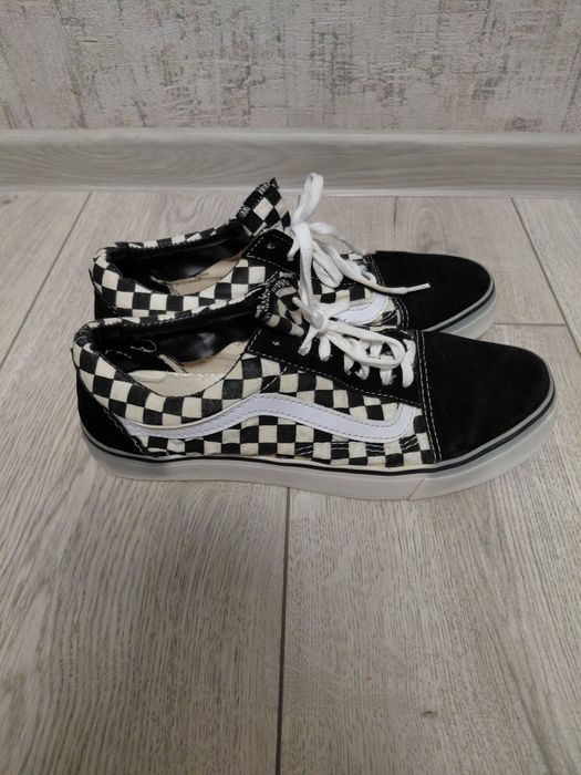 Продам кеди Vans з дефектом