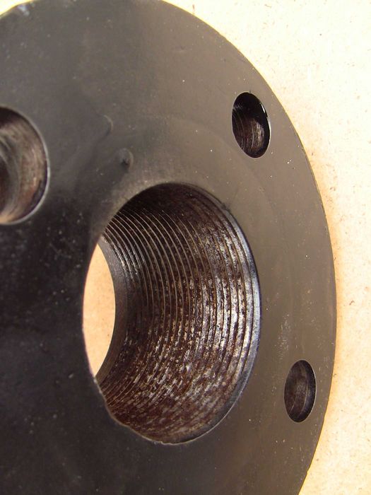 Фланець стальний з різьбою 2 дюйма