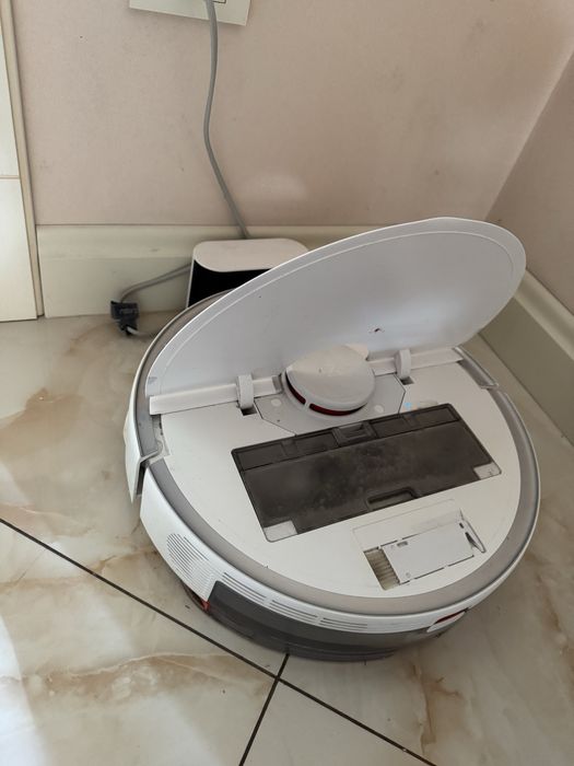 Робот пилосос ксіомі