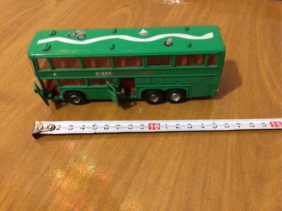 Дитяча іграшка  автобус