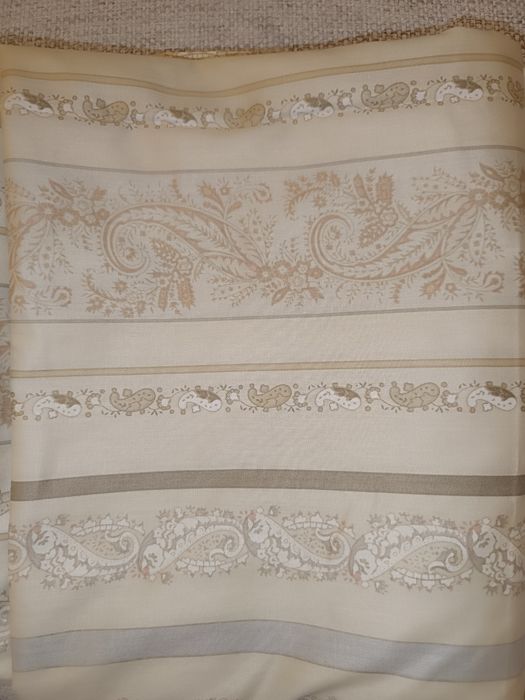 Conjunto de Lençóis de Cama de Casal – Padrão Clássico/Damasco [Novo / Como Novo]