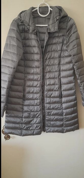 Blusão cinza prata da New Yorker