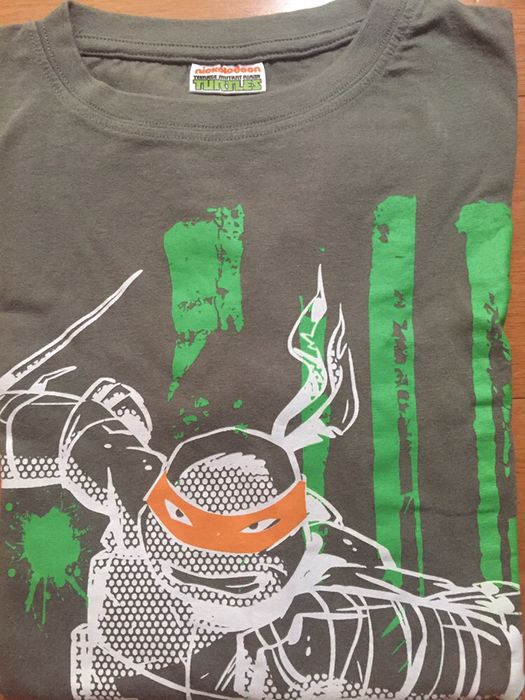 2 tshirt Turtles t10/12 anos