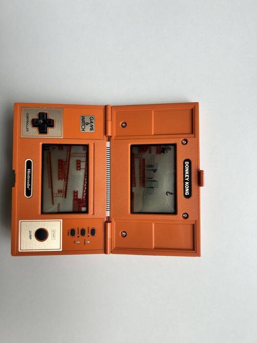 Nintendo Game & Watch Donkey Kong DK-52  Na sprzedaż oryginalny Nintendo Game & Watch Donkey Kong DK-52 (Multi Screen) z 1982 roku