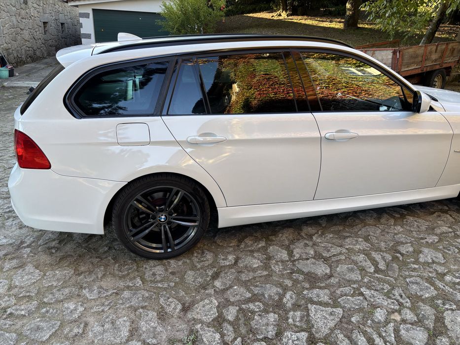 BMW 320d , ano  2010 ,carrinha.
