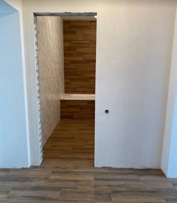 Продаж 2к квартири 77.4 кв. м на вул. Далека