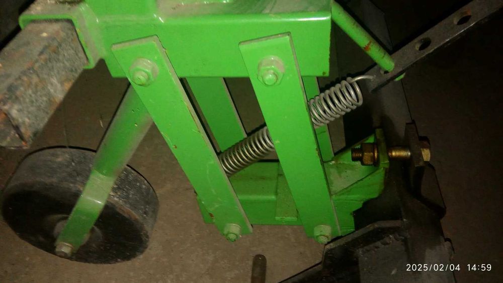 Культиватор окучник 2х-секційний