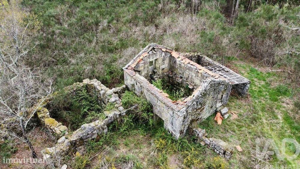 Casa rústica em Cambra e Carvalhal de Vermilhas de 3971 m2