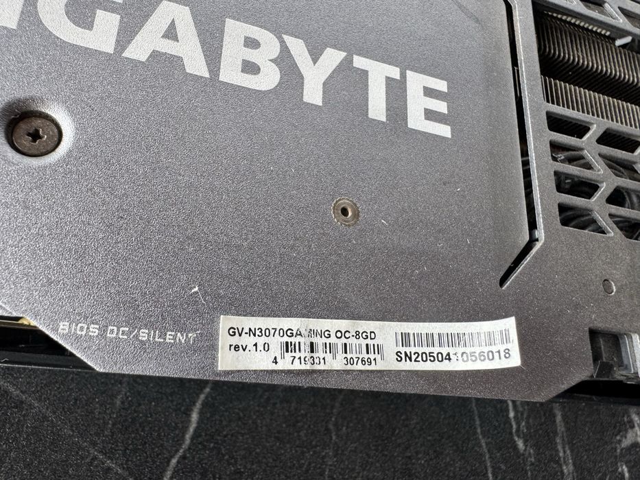 Продам відеокарта  GIGABYTE RTX 3070 8Gb GAMING