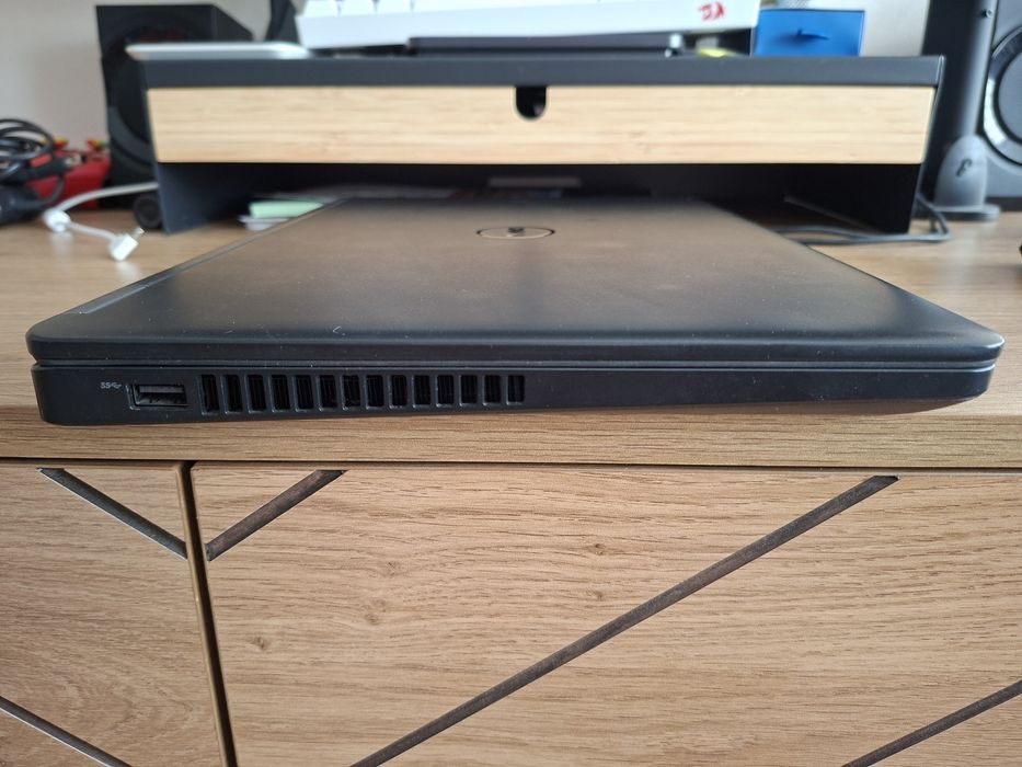 Core i5 8GB 256GB M.2 Windows 11 LTE SIM