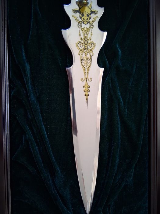 Espada Medieval LION'S HEAD SWORD