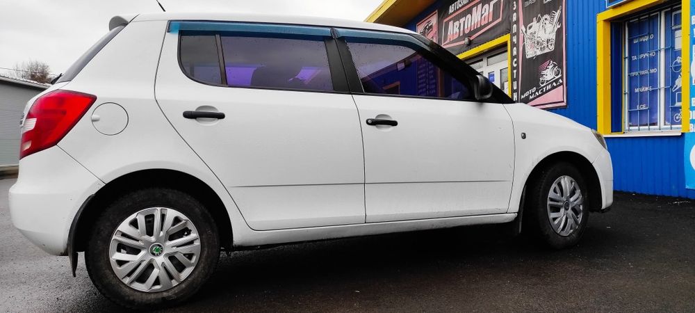 Автомобіль SKODA FABIA
