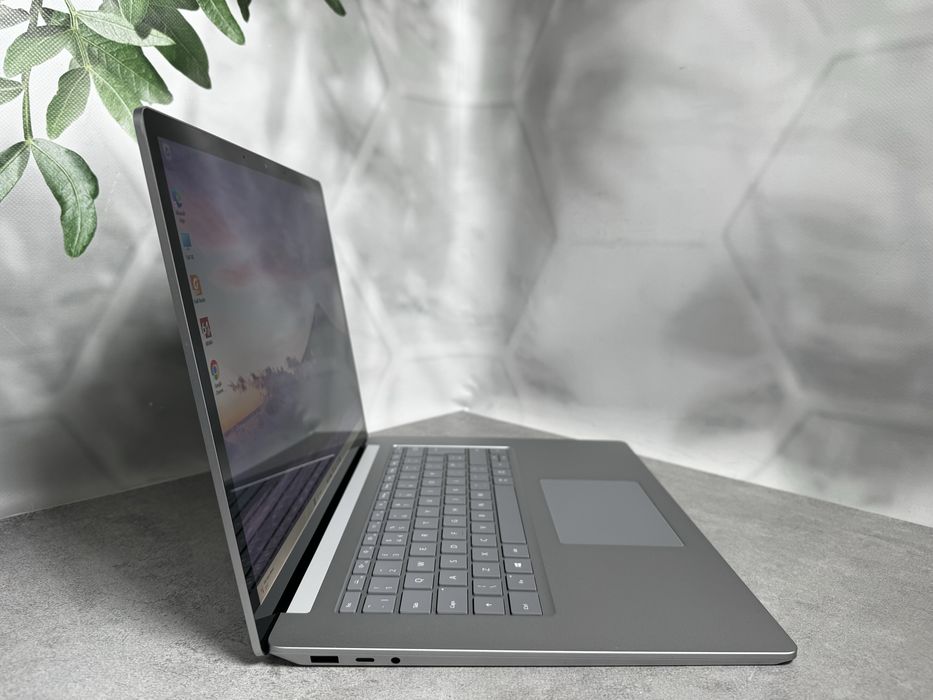 Ноутбук Microsoft Surface Laptop 4 / i7-1185G7 / 16GB / 256GB SSD / 15" Touch / Уцінка