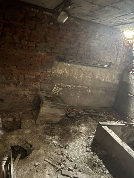 Продам гараж на воєнці