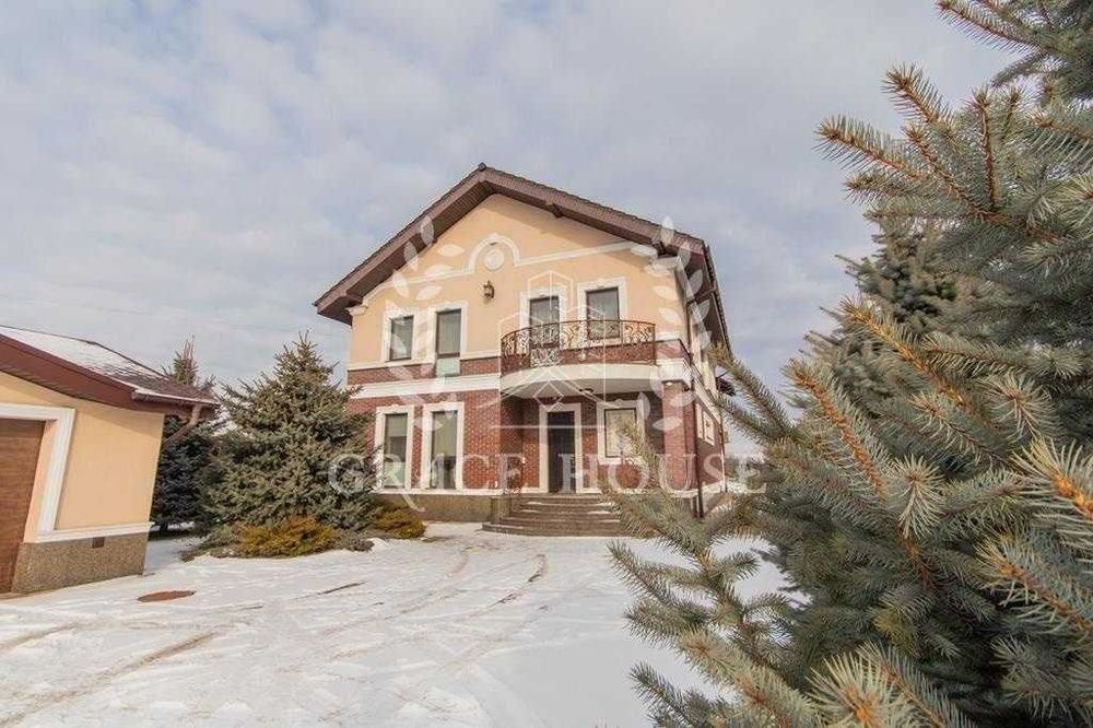 Продаж добротного будинку с.Хотів Лісники 15 соток 4 спальні 2 км Київ