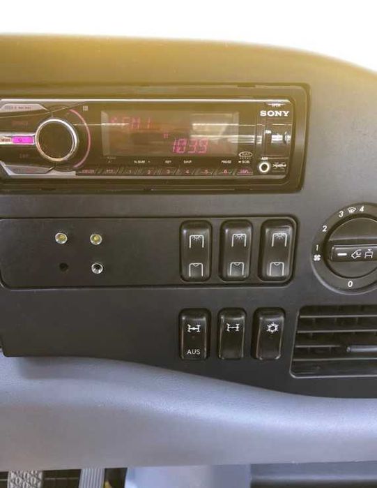 Эвакуатор частичной погрузки 4*4 Mercedes Sprinter 412