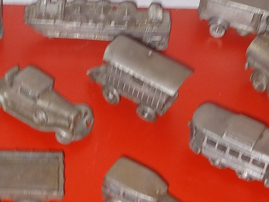 Colecao minitura de estranho por 60 €