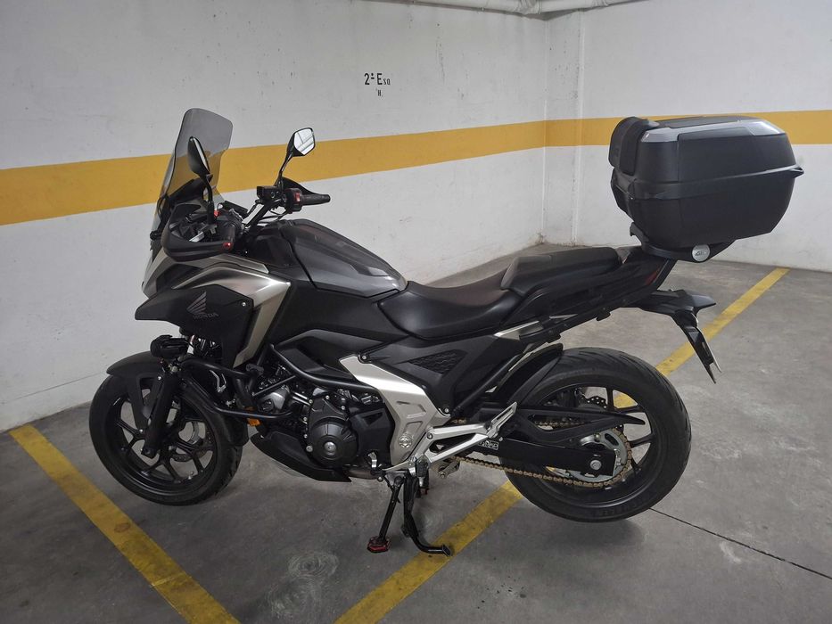 Honda NC750X como Nova. 40.000 Km