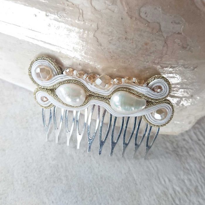 Grzebyk ślubny sutasz - perły naturalne.