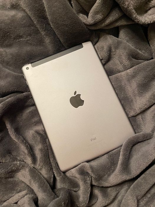 iPad Apple A1823 tablet iPhone 128gb