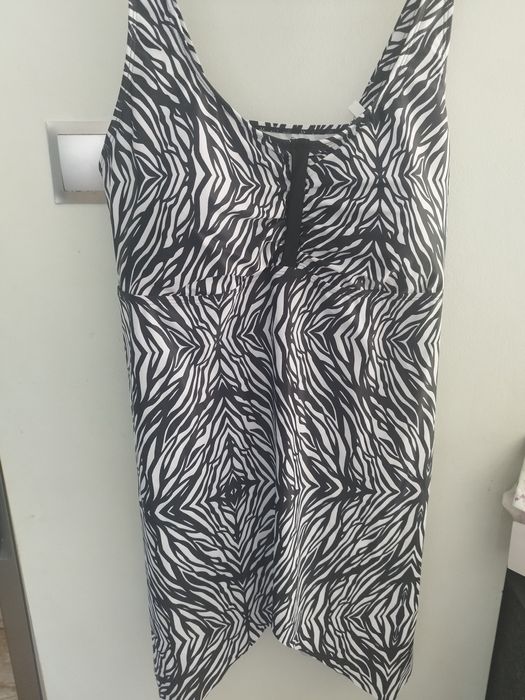 Sukienka kąpielowa  z szortami