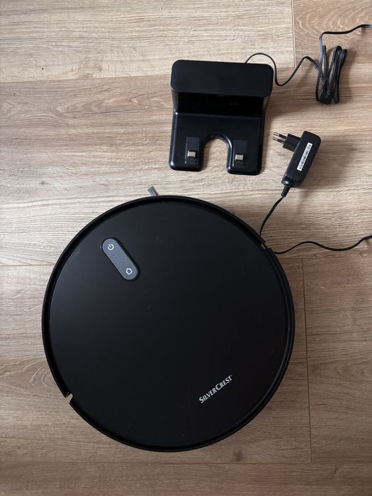 Robot sprzątający SilverCrest odkurzacz ze stacją ładowania i pilotem