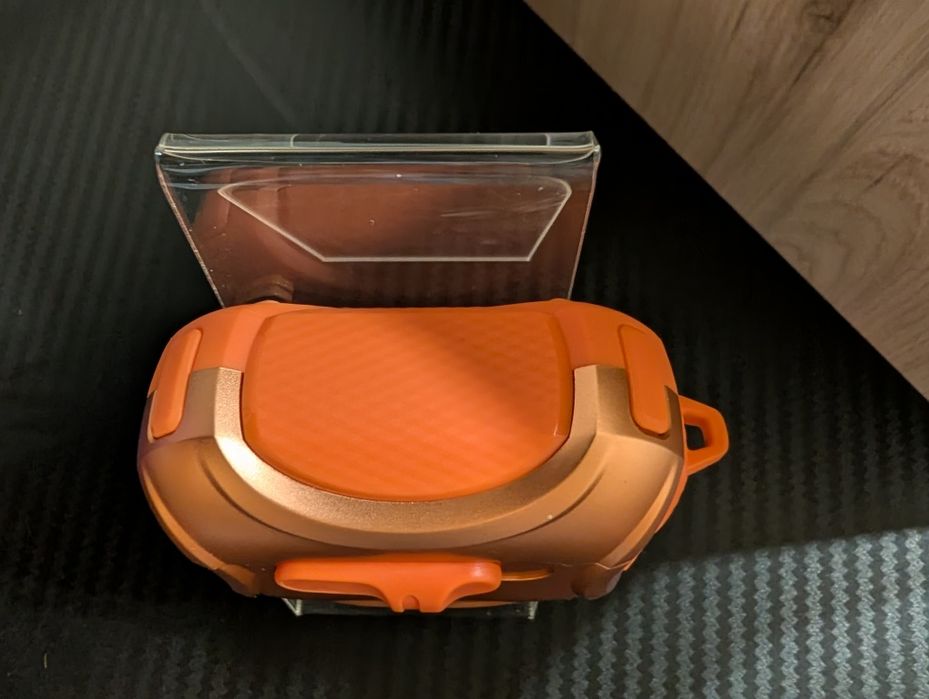 Etui magnetyczne do AirPods Pro 3