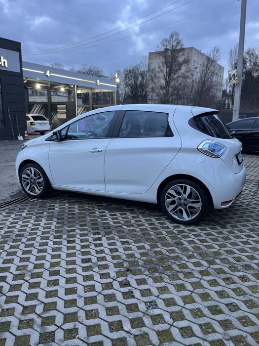 Renault Zoе 2015 максимальна комплектація