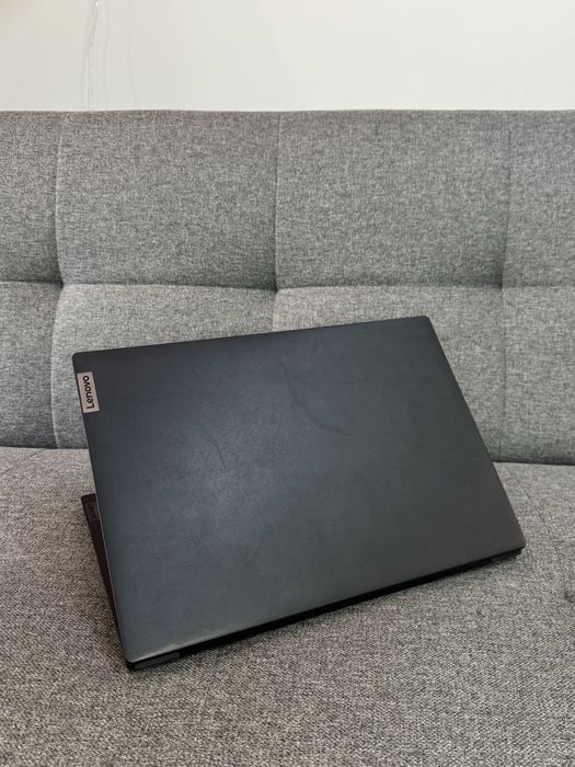 Ноутбук Lenovo Ideapad / 4GB DDR4 / SSD 128 GB