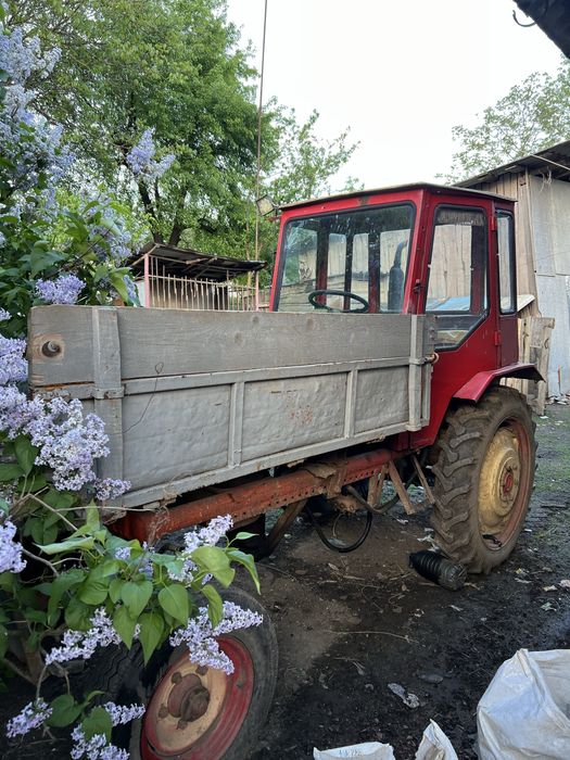 Продам трактор Т-16м