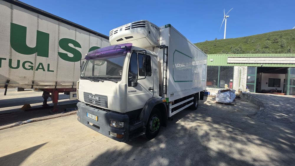 Man LE220B Caixa Frio de Pendurados