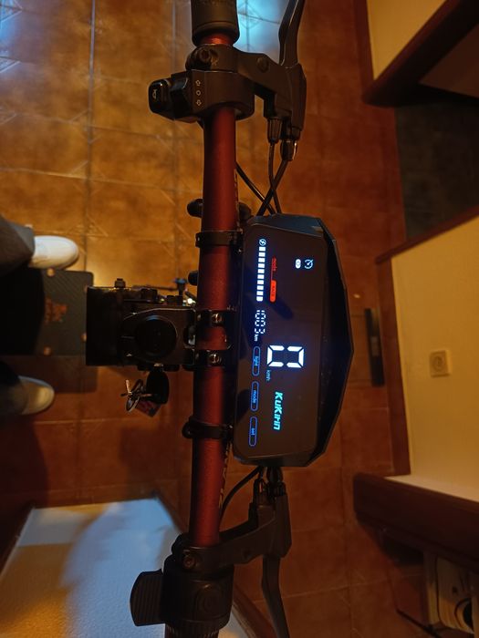 Kukirin G4 com bateria externa