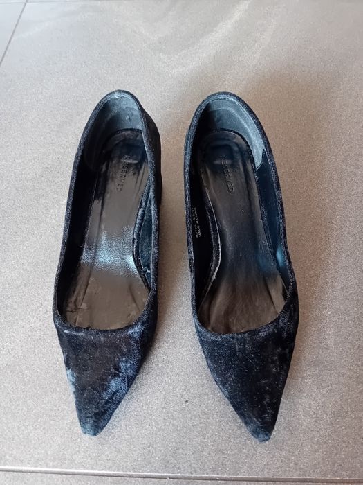 Welurowe czółenka Reserved 37