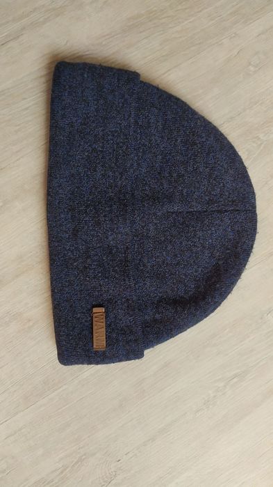 Шапка для підлітків