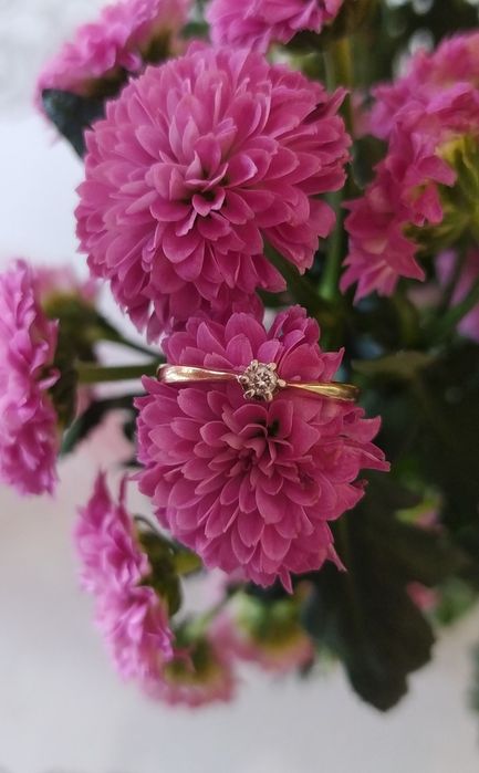 Pierścionek zaręczynowy YES złoto 585 z diamentem