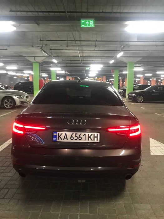 Продаю Audi A4 2016