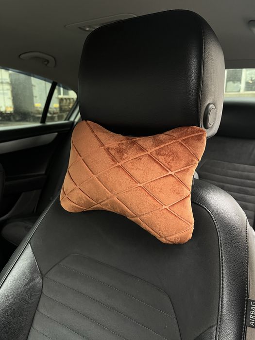 Подарок автовласнику. Подушка в авто