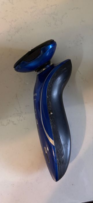 Продам електро бритву Philips SensoTouch RQ1150