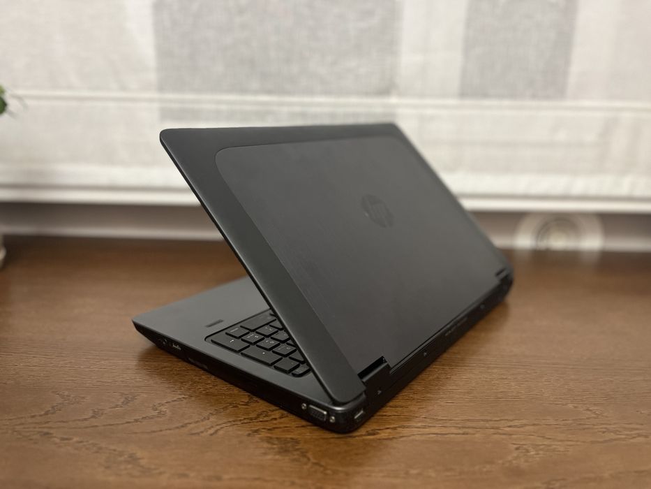 HP ZBook 15 / i7 / 16GB / SSD 1TB / Nvidia Quadro / Windows 11 Pro