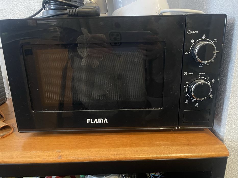 micro-ondas Flama com grill