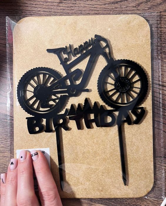Toper na tort rower czarny plexy Happy Birthday