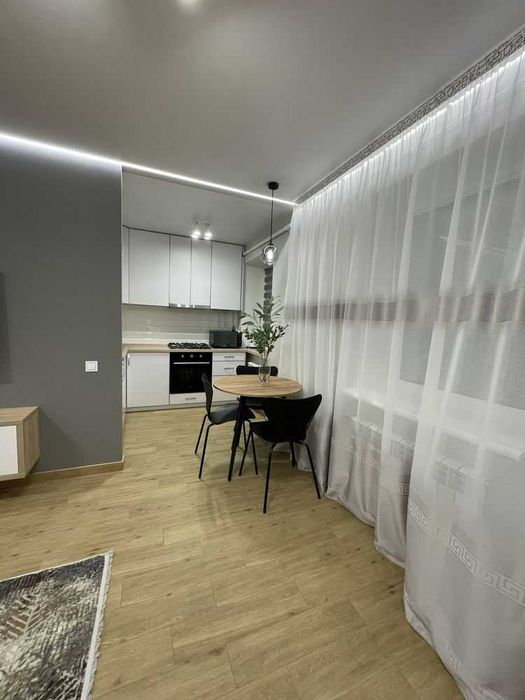 Науки 41А! Метро 23 Августа 1 мин. Продам 1К 35 м2 с ремонтом - View 2