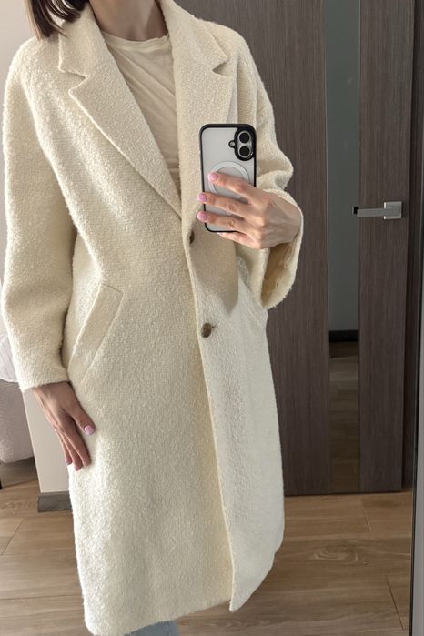 Пальто жіноче від Zara