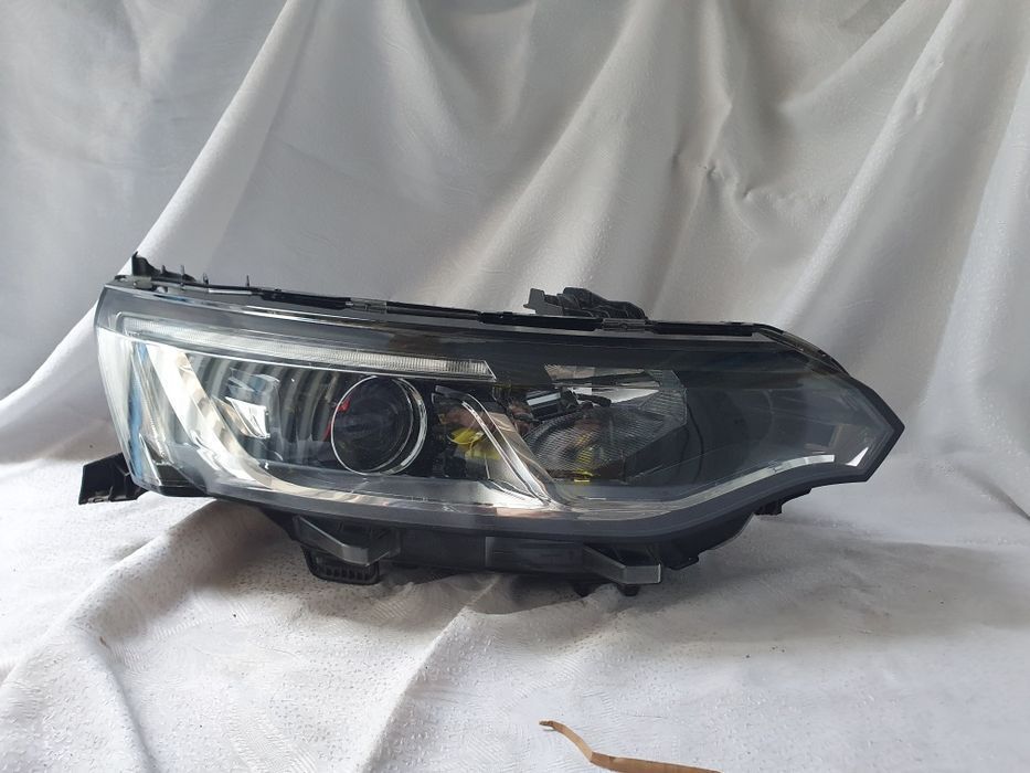 Lampa prawa Renault Talisman Lift EUROPA przód