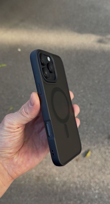 Чехол айфон 16 про макс MagSafe протиударний. Чохол iphone