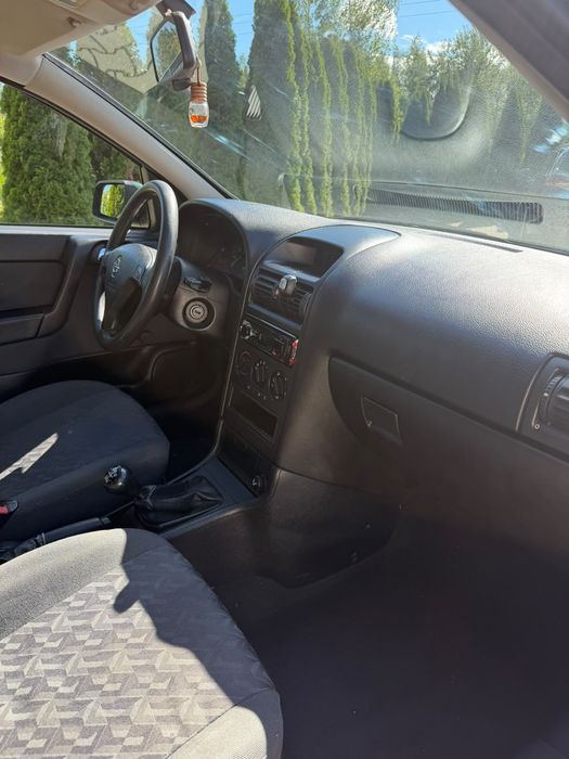 Opel Astra. 2001