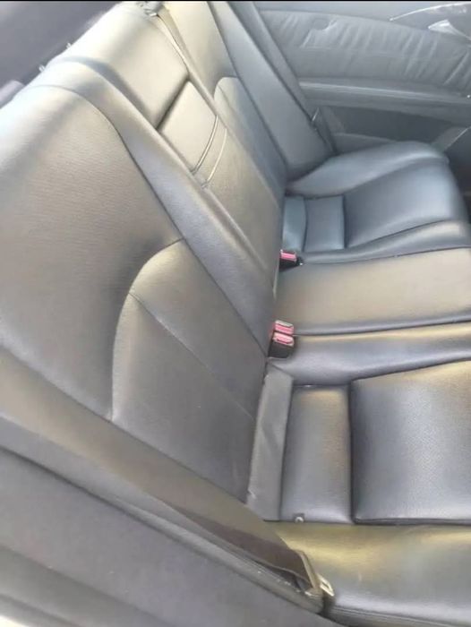 Mercedes E200 diesel  (avariado)