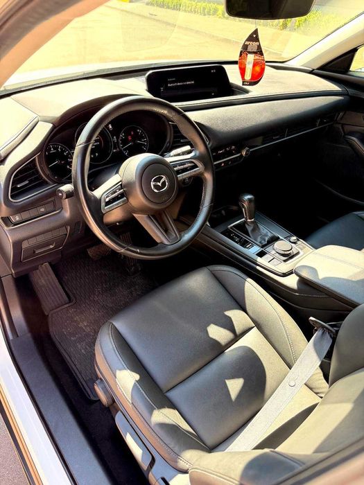 Продам Mazda CX-30